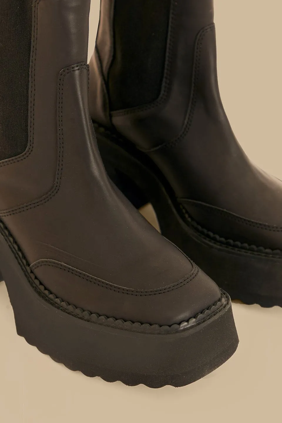 FARM Rio Black Block Heel Chelsea Boot Clearance