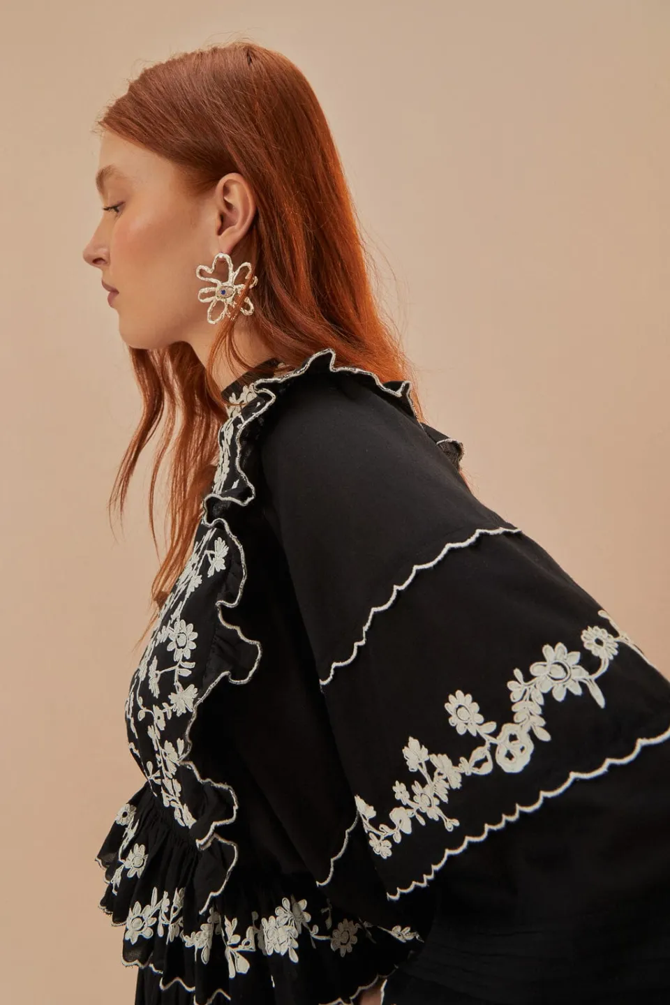 FARM Rio Black Embroidered Ruffle Longe Sleeve Blouse Best