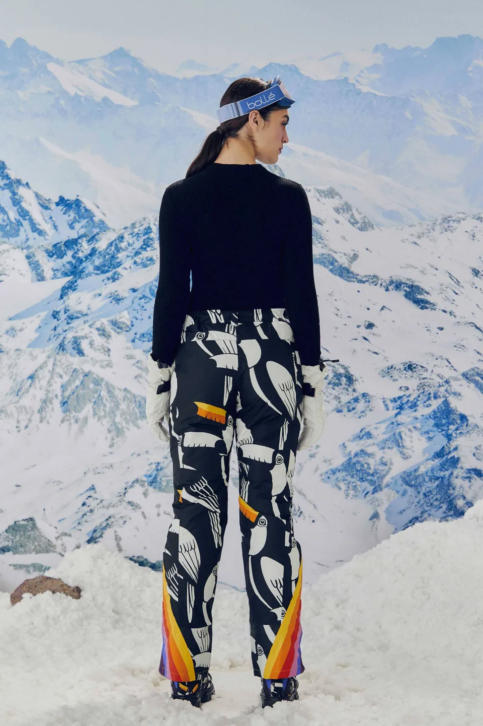FARM Rio Black Graphic Toucans Ski Pants New
